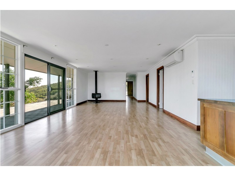 275 Deviation Road, Carey Gully SA 5144
