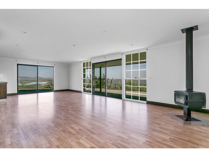 275 Deviation Road, Carey Gully SA 5144