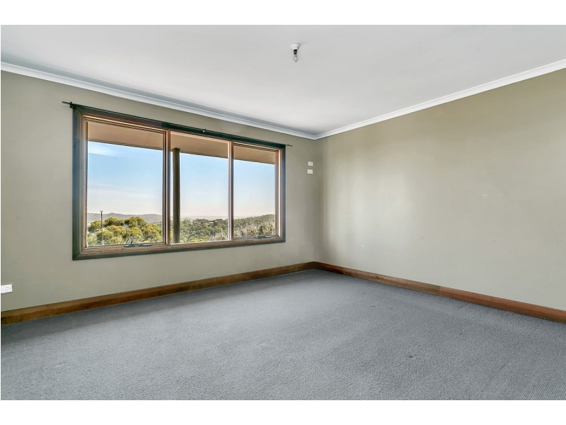 275 Deviation Road, Carey Gully SA 5144
