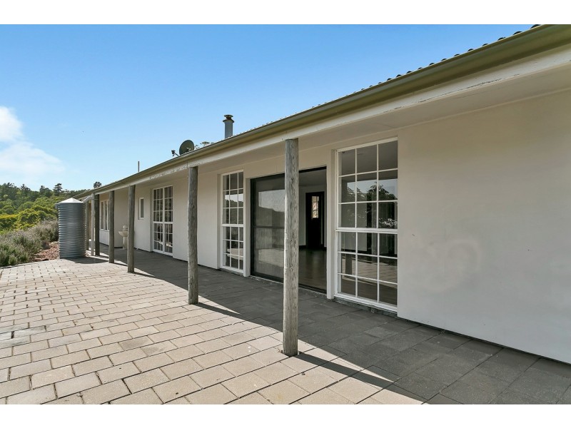 275 Deviation Road, Carey Gully SA 5144