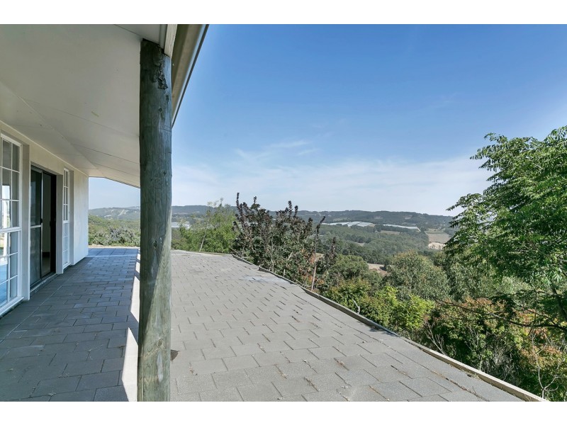 275 Deviation Road, Carey Gully SA 5144