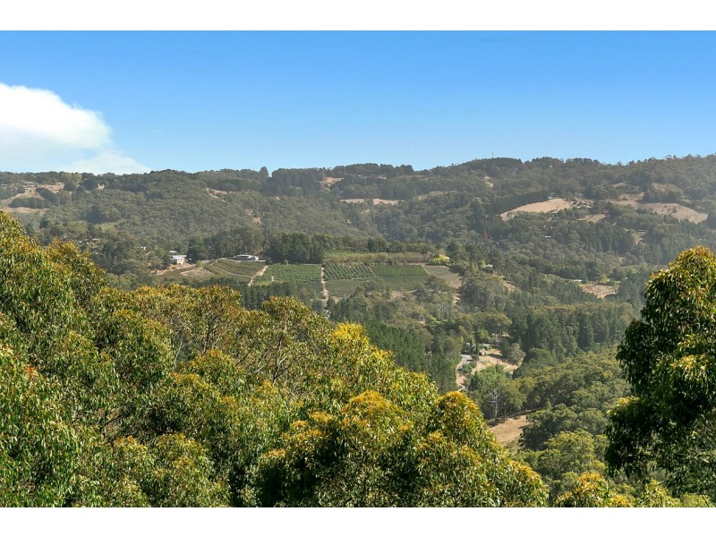 275 Deviation Road, Carey Gully SA 5144