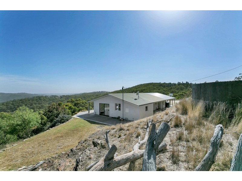 275 Deviation Road, Carey Gully SA 5144