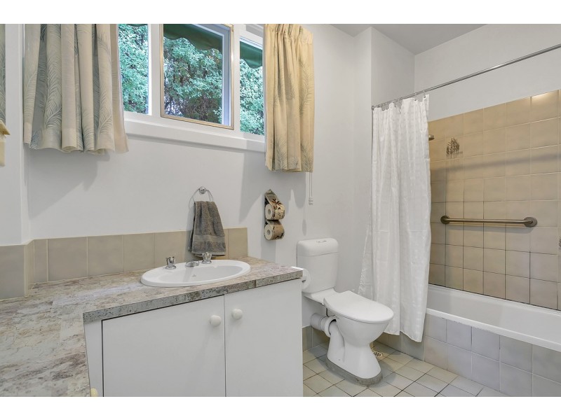 245 Strathalbyn Road, Bridgewater SA 5155