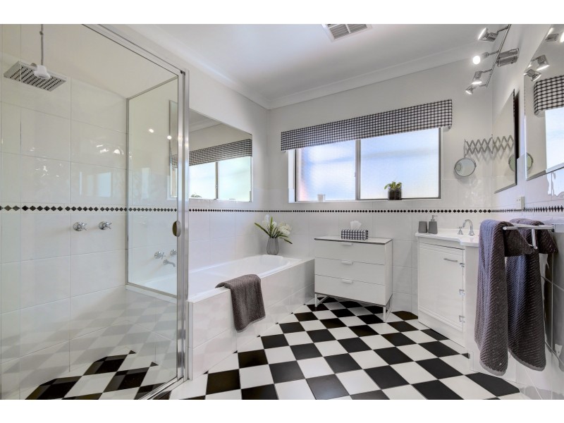 27 Charlick Road, Crafers West SA 5152