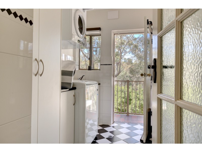27 Charlick Road, Crafers West SA 5152
