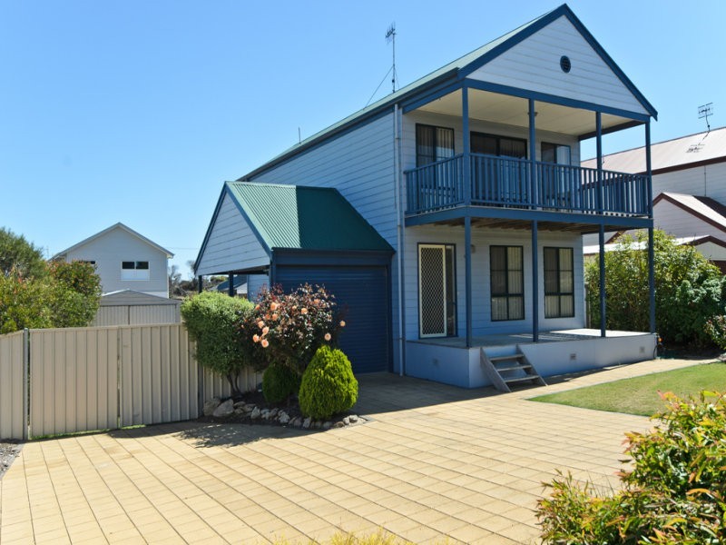 1 Gordon Street, Goolwa Beach SA 5214