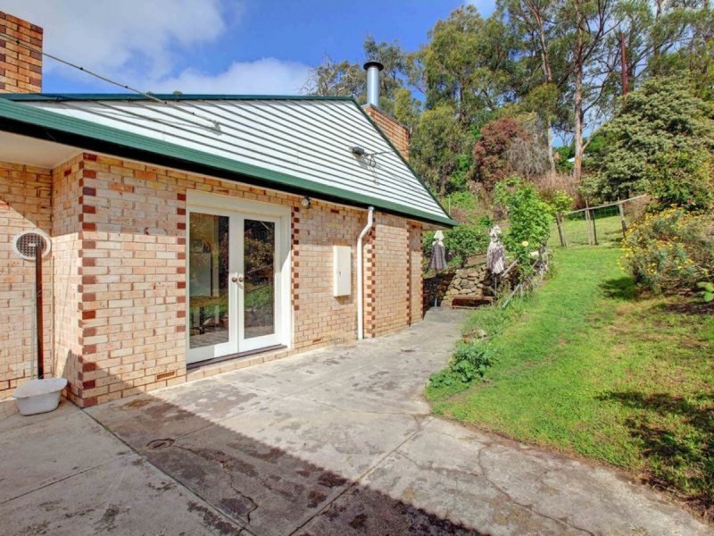 5 Rossiter Road, Stirling SA 5152