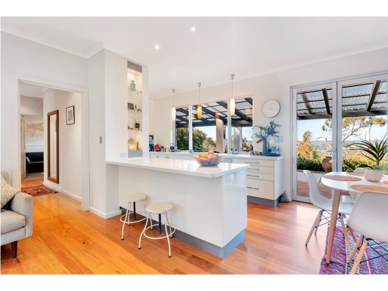 14 Third Avenue, Bridgewater SA 5155