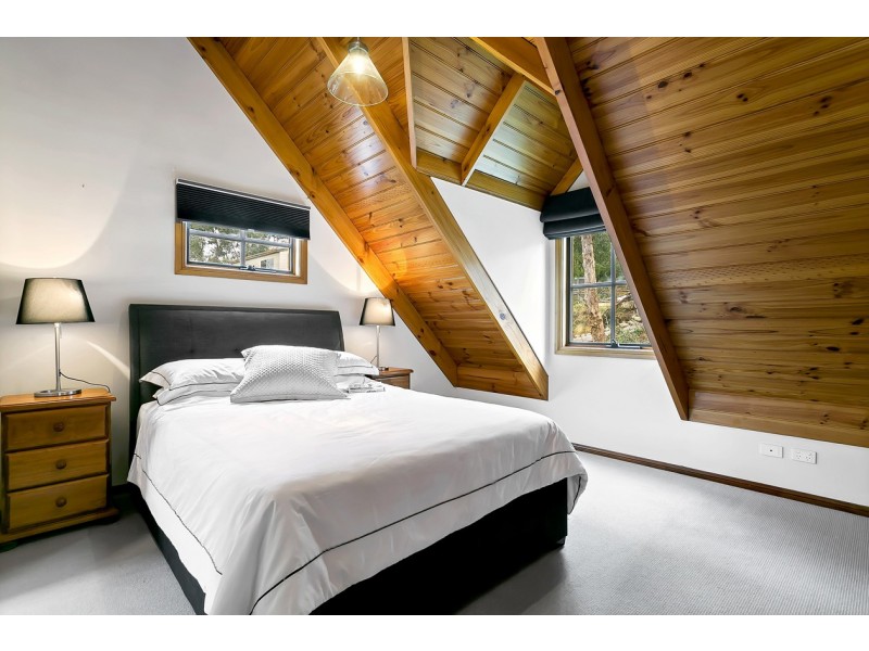 12 Glen Road, Bridgewater SA 5155