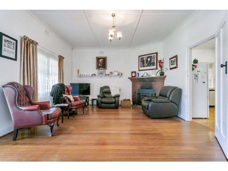 18 Pine Avenue, Hahndorf SA 5245