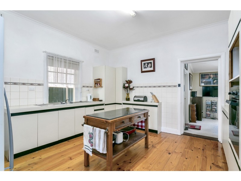 18 Pine Avenue, Hahndorf SA 5245