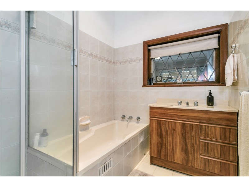 18 Pine Avenue, Hahndorf SA 5245