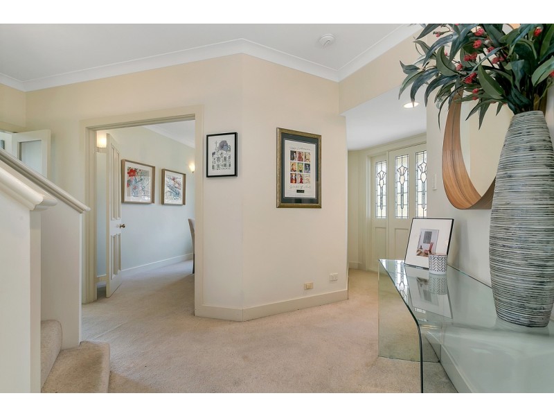 22 Valley Side Drive, Crafers SA 5152