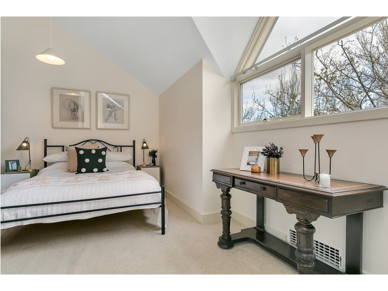 22 Valley Side Drive, Crafers SA 5152