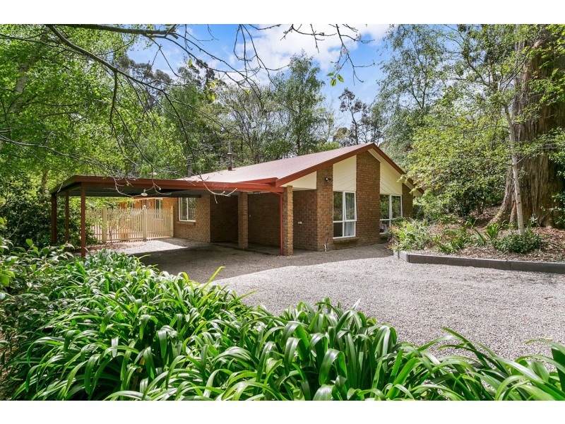 8 Woorabinda Drive, Stirling SA 5152