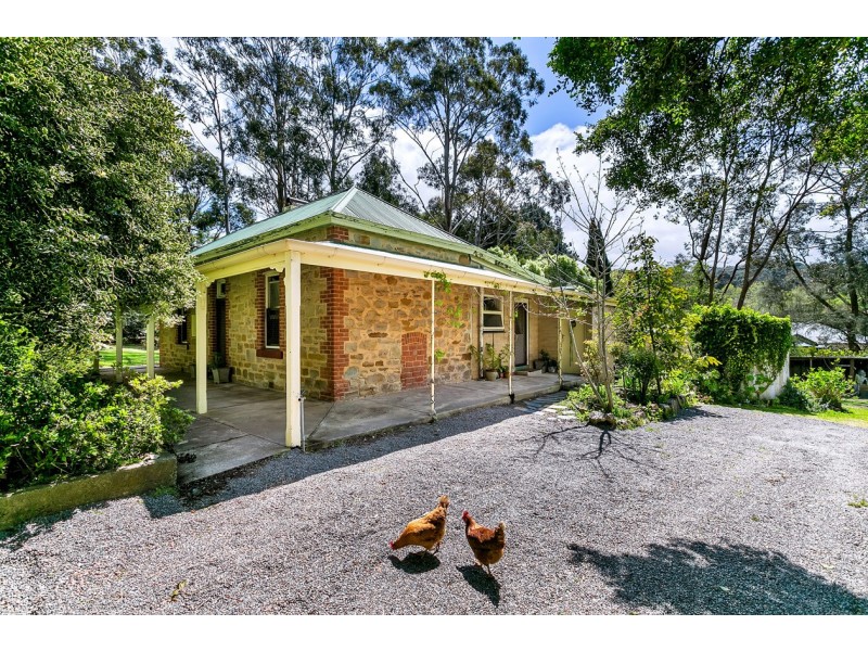 33 Old Mount Barker Road, Crafers SA 5152