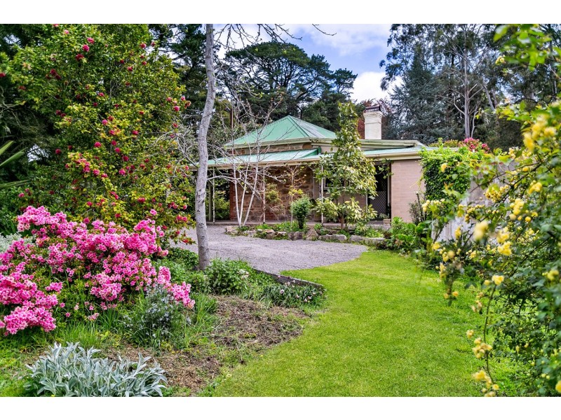 33 Old Mount Barker Road, Crafers SA 5152