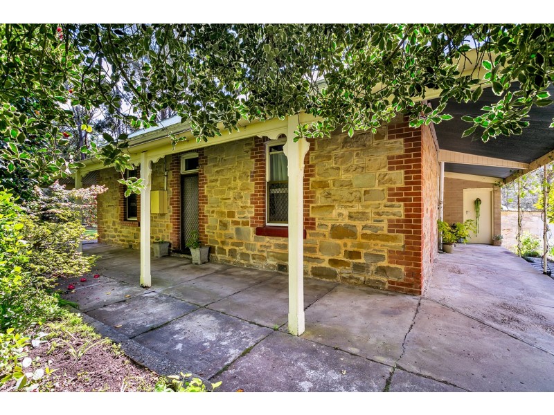 33 Old Mount Barker Road, Crafers SA 5152