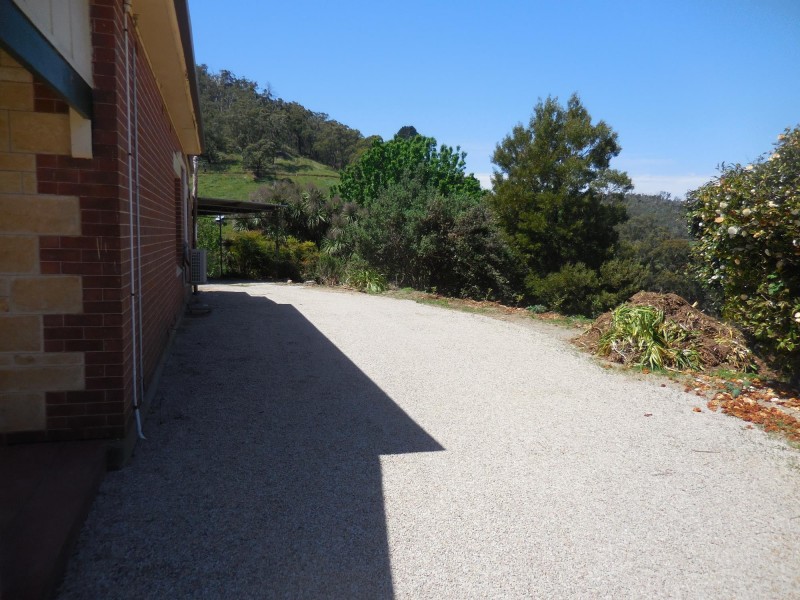 207 Raymonds Road, Basket Range SA 5138