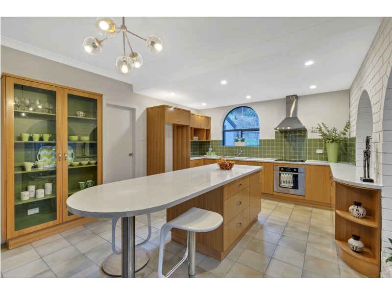 4 Driffield Road, Bridgewater SA 5155