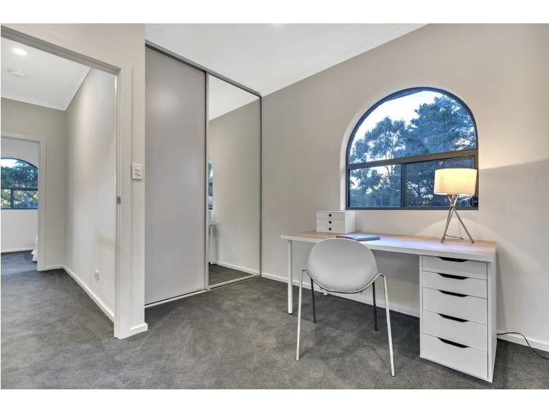 4 Driffield Road, Bridgewater SA 5155