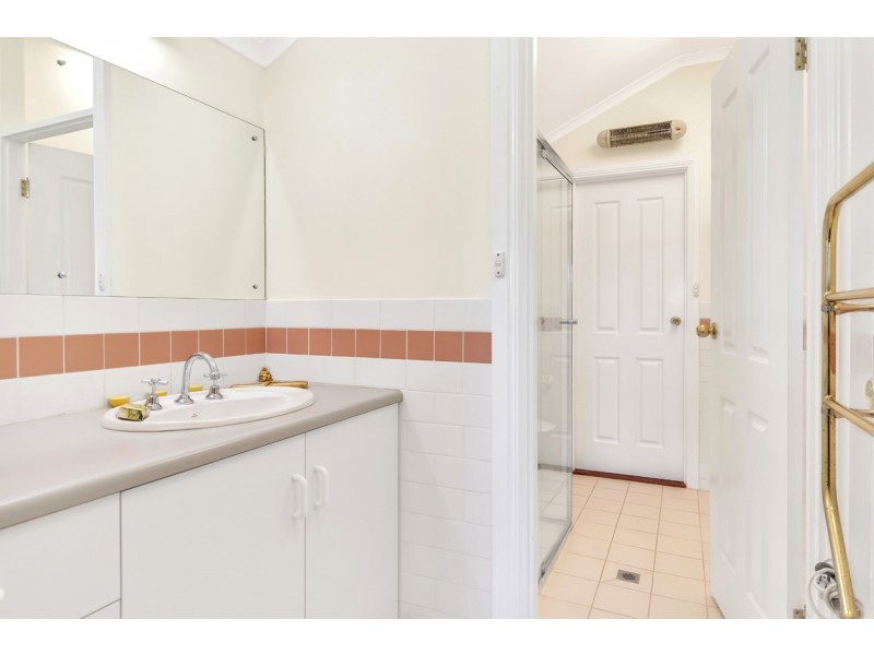 2 Golflinks Close, Stirling SA 5152