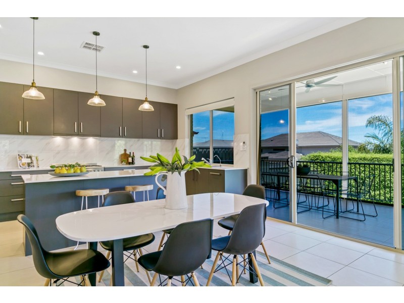 51 Highfield Drive, Craigburn Farm SA 5051