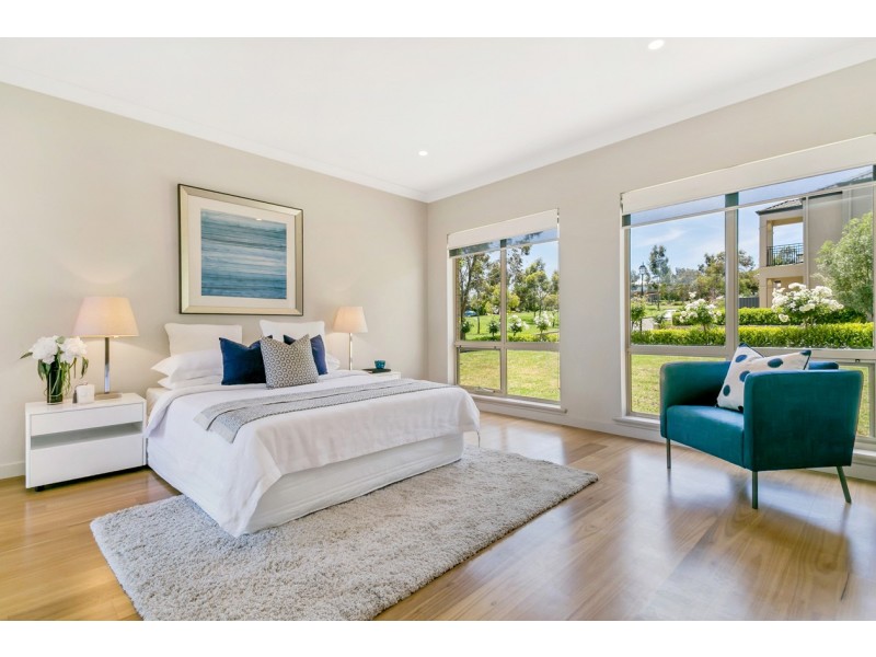 51 Highfield Drive, Craigburn Farm SA 5051