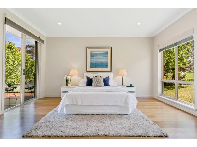 51 Highfield Drive, Craigburn Farm SA 5051