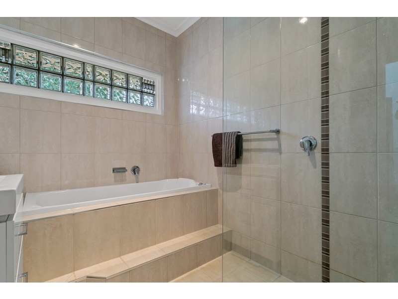 78 Grants Gully Road, Clarendon SA 5157