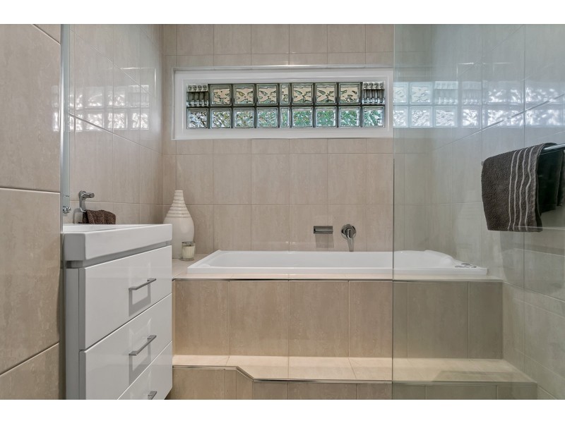 78 Grants Gully Road, Clarendon SA 5157