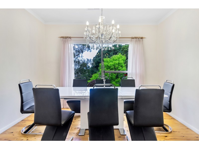 8 Rudall Avenue, Crafers SA 5152