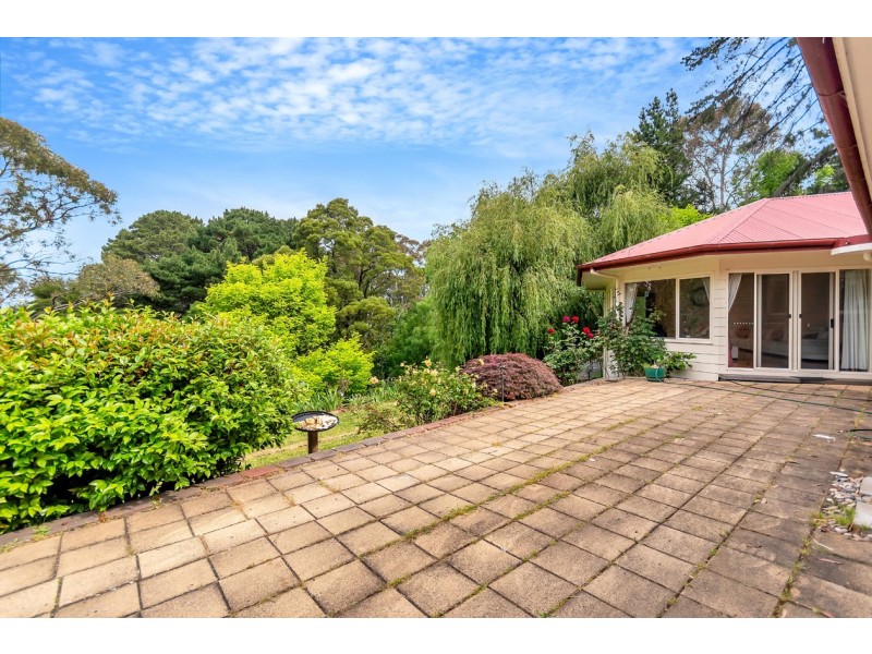 8 Rudall Avenue, Crafers SA 5152