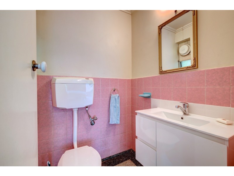 2 Sheoak Road, Crafers West SA 5152