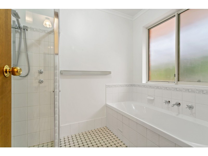 3 Heather Road, Heathfield SA 5153