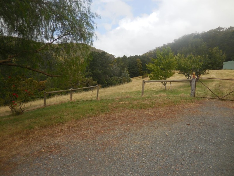 938 Lobethal Road, Basket Range SA 5138
