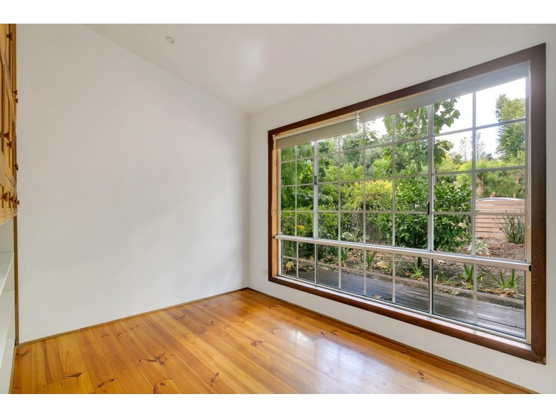 26 Avoca Avenue, Bridgewater SA 5155