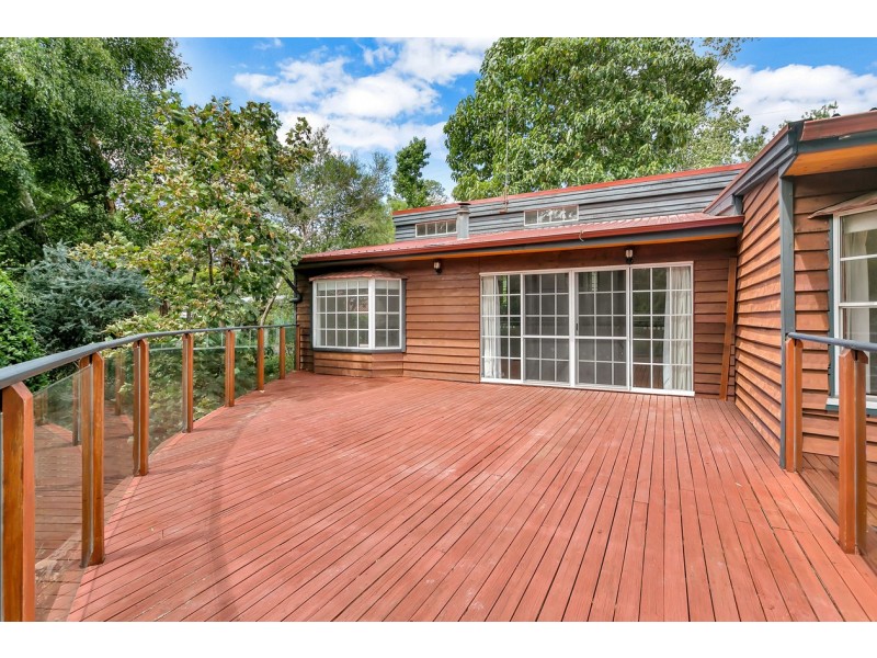 26 Avoca Avenue, Bridgewater SA 5155