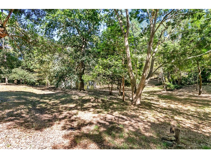 24 Pine Street, Stirling SA 5152