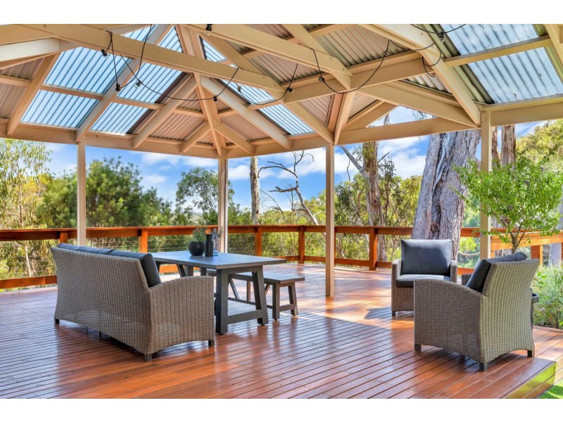 38 Princes Avenue, Crafers West SA 5152