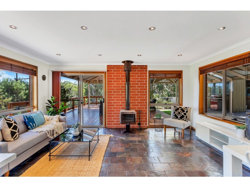 38 Princes Avenue, Crafers West SA 5152