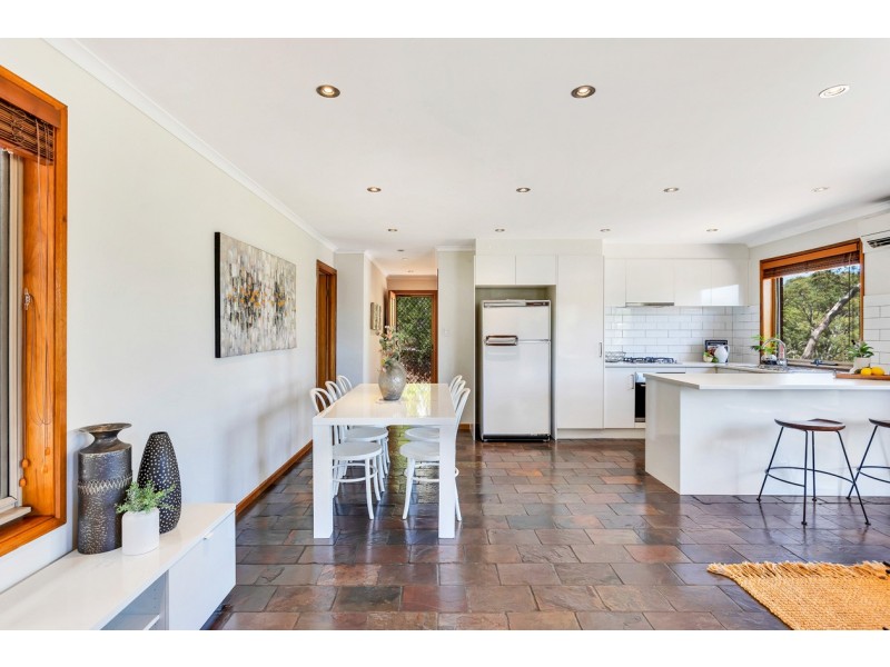38 Princes Avenue, Crafers West SA 5152