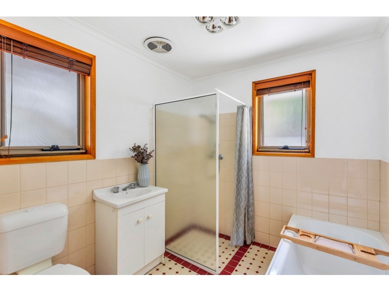 38 Princes Avenue, Crafers West SA 5152
