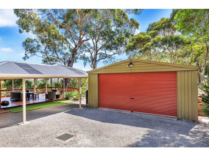 38 Princes Avenue, Crafers West SA 5152