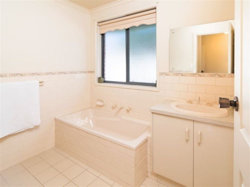 24 Railway Terrace, Mount Barker SA 5251