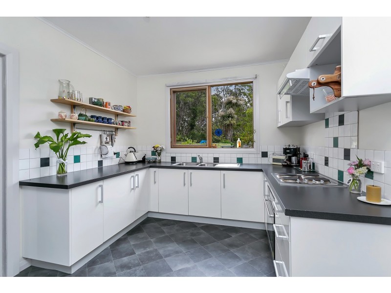 11 Driffield Road, Bridgewater SA 5155