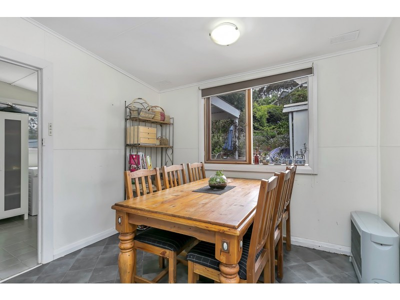 11 Driffield Road, Bridgewater SA 5155