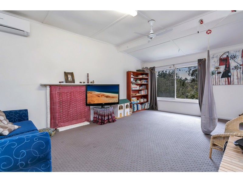 11 Driffield Road, Bridgewater SA 5155