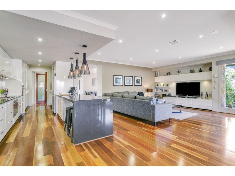 11 Bluestone Drive, Mount Barker SA 5251